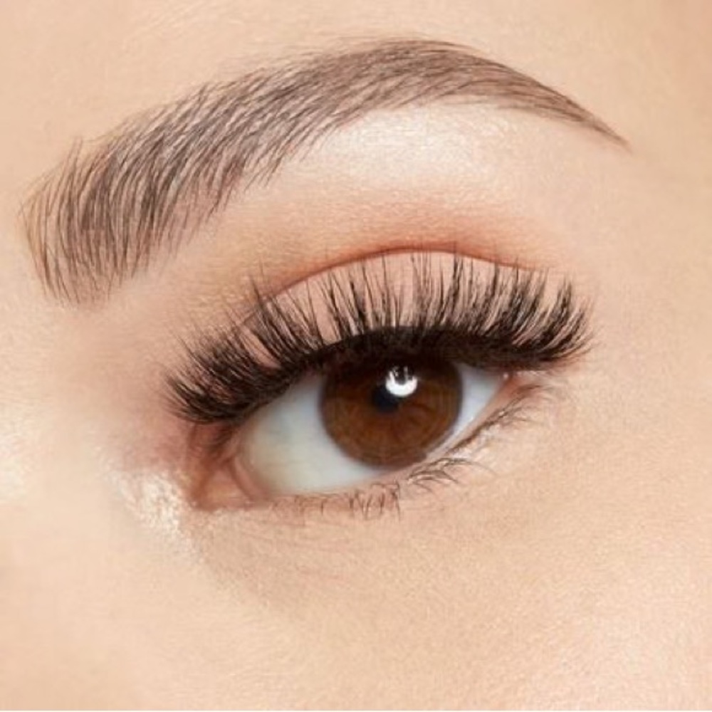 🆕Velour Faux Mink Lashes Whispie on the Rocks